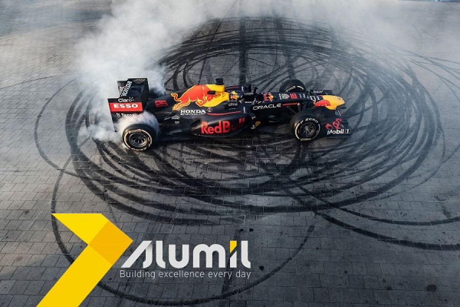 Οι κορυφαίες επιδόσεις της F1 συναντούν την καινοτομία της Alumil