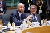 «Σέντρα» στη Σύνοδο Κορυφής με μήνυμα... συλλογικής ευθύνης