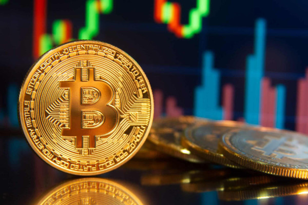 Bitcoin: Δυνατό comeback μετά το χαμηλό πενταμήνου στις αρχές Απριλίου
