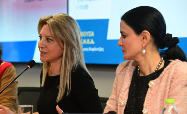 Το κόμμα Καρυστιανού δεν υιοθετεί τον όρο «γυναικοκτονία» γιατί «εισάγει διακρίσεις»