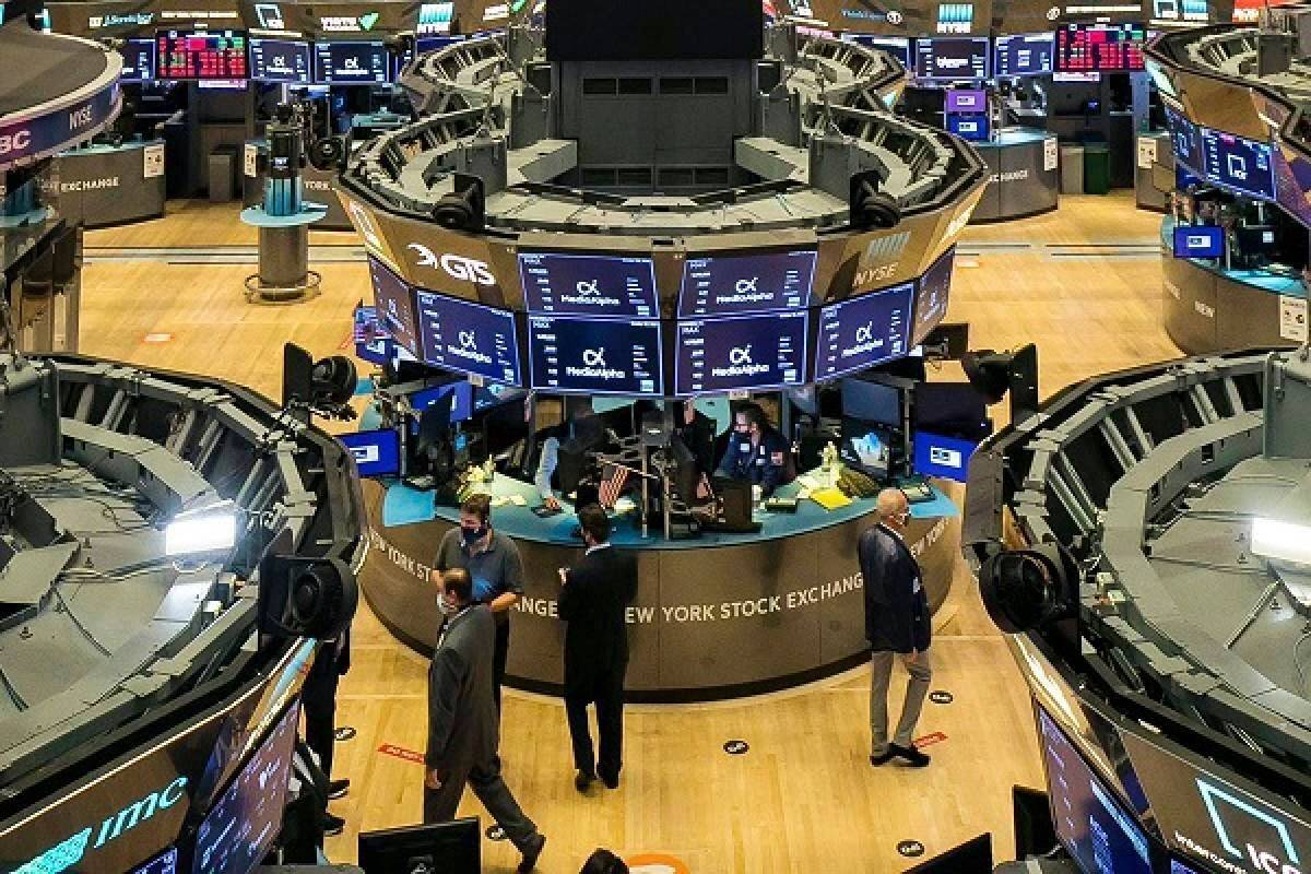 Το Beige Book «τόνωσε» τη Wall Street
