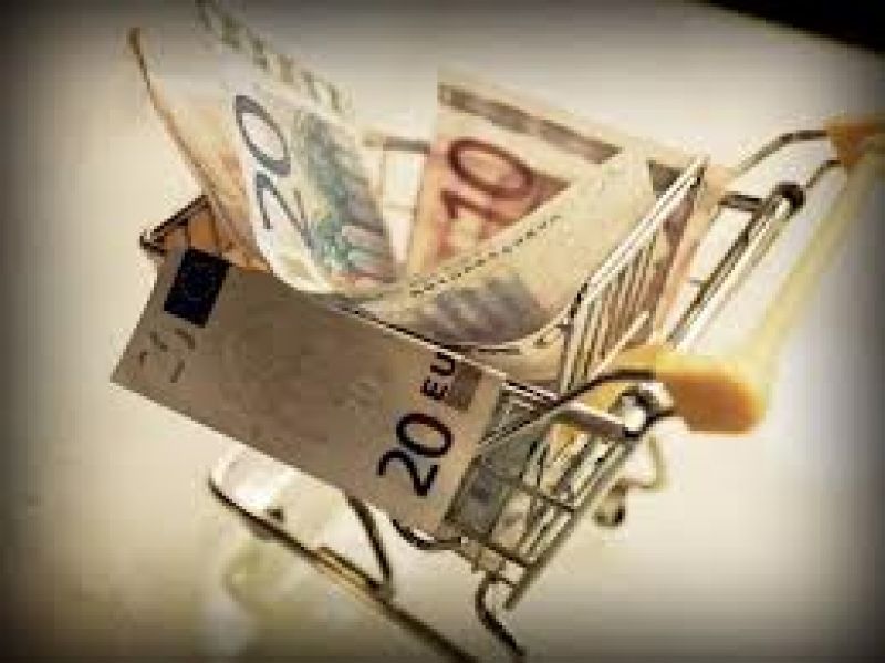 Μείωση 4,1% στο κατά κεφαλήν ΑΕΠ το 2010