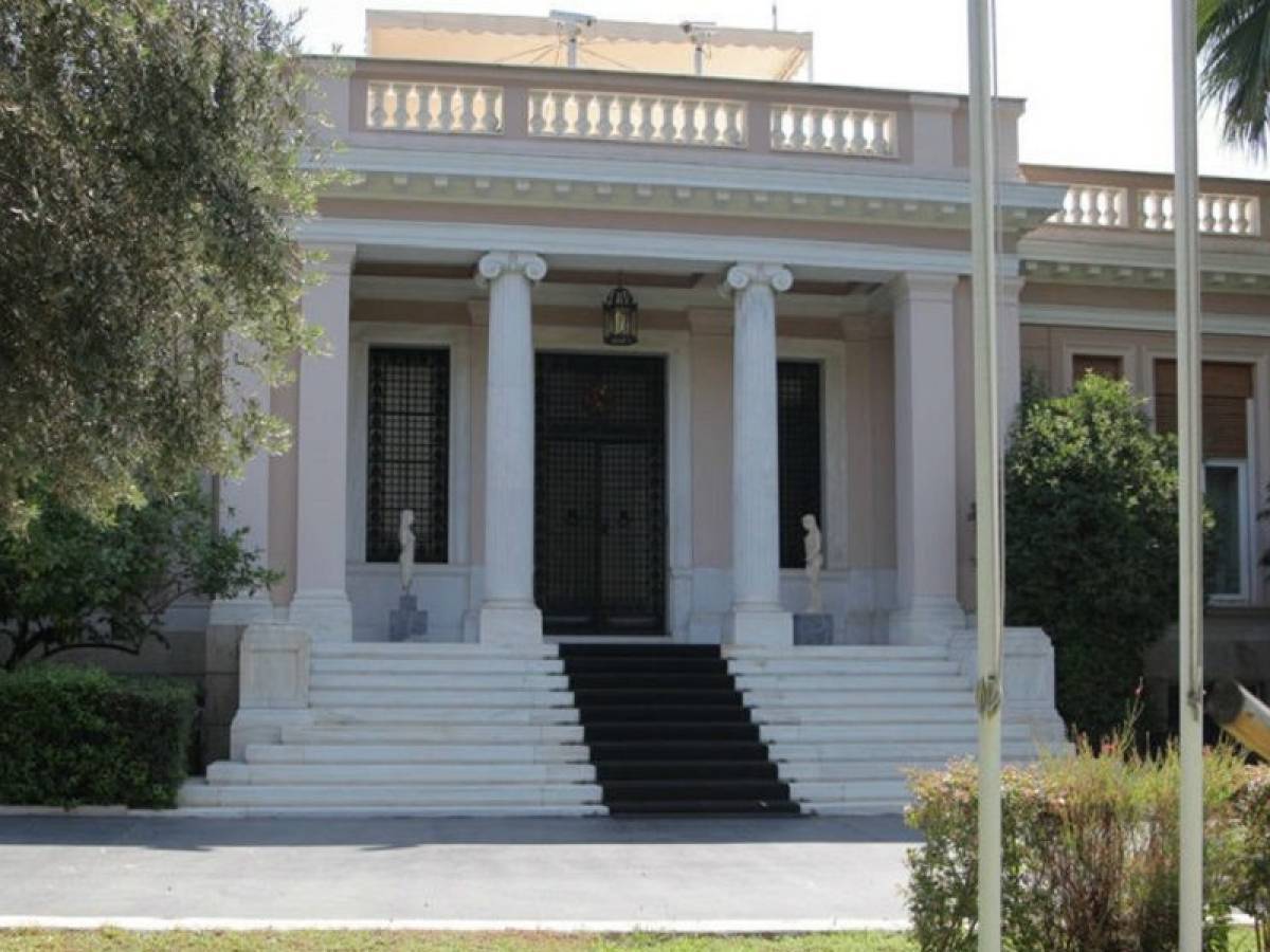 Η κυβέρνηση δρομολογεί άμεσα 4.000 προσλήψεις σε υγεία και ασφάλεια