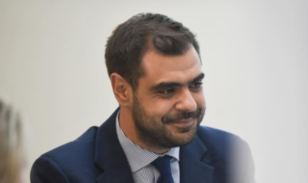 Μαρινάκης: Ο Τσίπρας λειτουργεί α λα Τρελοπενηντάρης – Τι είπε για πλεόνασμα και φοροελαφρύνσεις