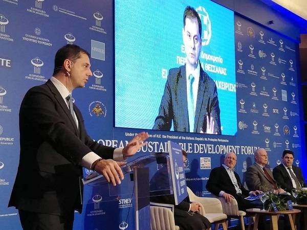 Θεοχάρης: Η συνεργασία όλων μονόδρομος για την αναβάθμιση του τουρισμού