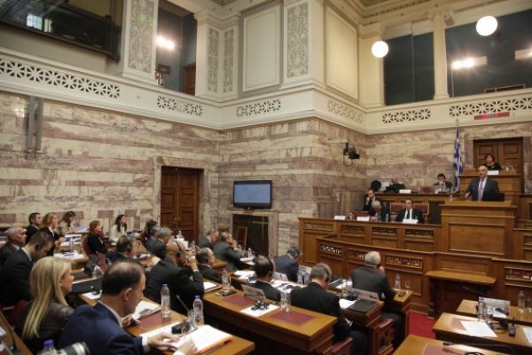 Πρόκληση Τούρκου βουλευτή μέσα στο ελληνικό κοινοβούλιο για την κυπριακή ΑΟΖ