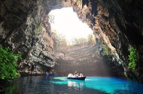Κεφαλονιά... Το μαγευτικό νησί του Ιονίου