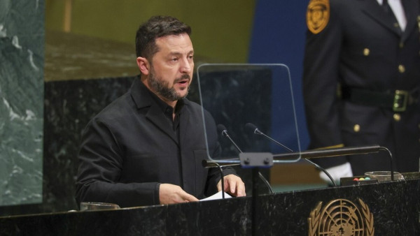 Ζελένσκι: «Παράλογος και ατελείωτος» ο πόλεμος της Ρωσίας ενάντια στην Ουκρανία - «Επιλέγουμε να μην πεθάνουμε»