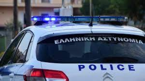 Λαύριο: Συνελήφθη 33χρονος για βιασμό της θετής του κόρης