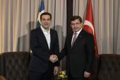 Συνάντηση Τσίπρα-Νταβούτογλου στις Βρυξέλλες