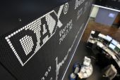 Σε νέα χαμηλά έτους ο δείκτης DAX της Φρανκφούρτης