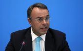 Ο Σταϊκούρας "βλέπει" νέα μέτρα λιτότητας εντός του 2018
