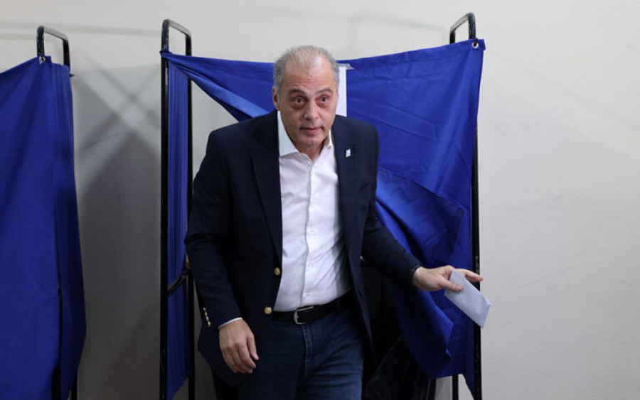 Βελόπουλος: Ο Μητσοτάκης λέει ψέματα, ο ΣΥΡΙΖΑ έπεσε αμαχητί