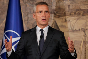 Στόλτενμπεργκ: Ίσες αποστάσεις και πάλι για Ελλάδα και Τουρκία