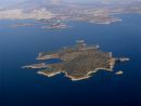 Επανέρχεται στο προσκήνιο η νήσος Φλέβες-Πληροφορίες για δύο επενδυτές