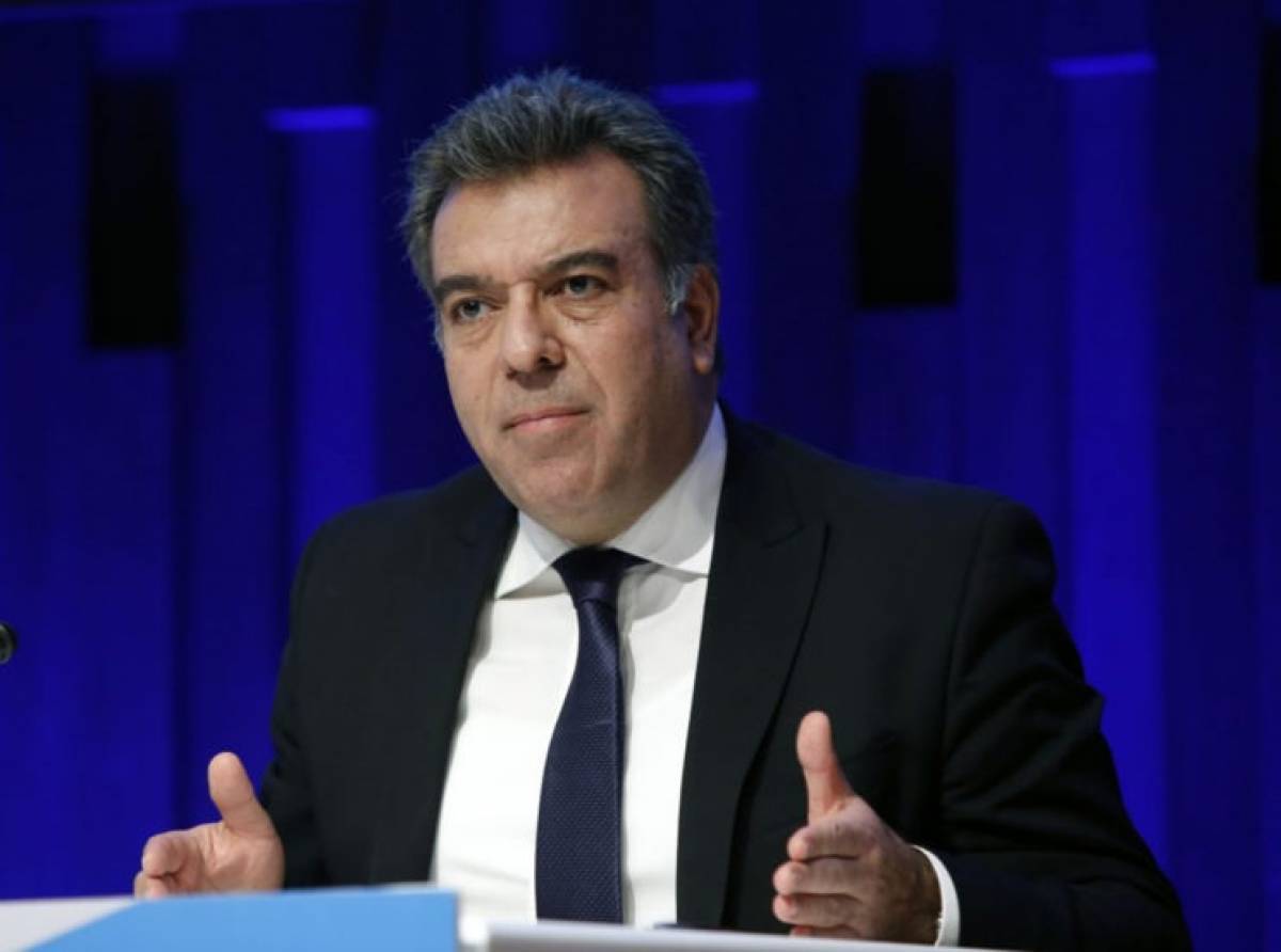 Πρώτη φορά στα χρονικά ταυτόχρονη ίδρυση 5 σχολών ξεναγών
