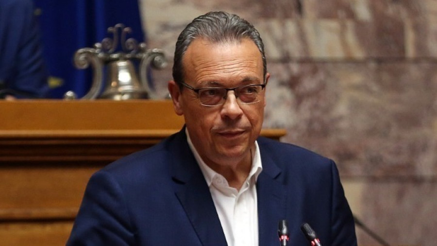 Φάμελλος: Επικίνδυνη η τοποθέτηση Συρίγου για τη διπλωματική πολιτική