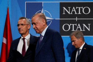 Σαφές μήνυμα Στόλτενμπεργκ: Σύντομα μέλη του ΝΑΤΟ Σουηδία και Φινλανδία