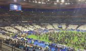 Παρίσι-Μακελειό: Η στιγμή της έκρηξης στο Stade De France (βίντεο)