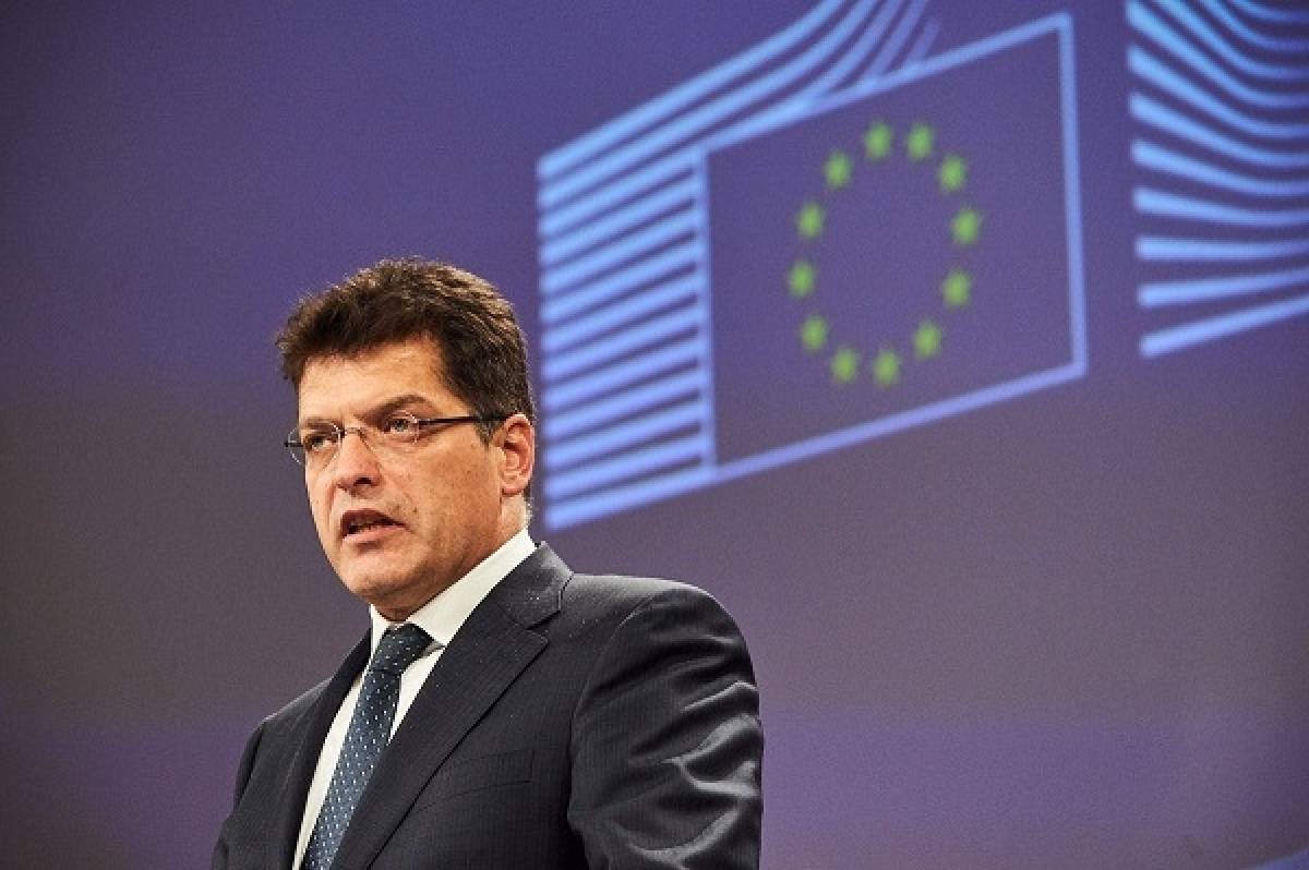 Κομισιόν: Επιπλέον βοήθεια στη Λέσβο για τους πρόσφυγες