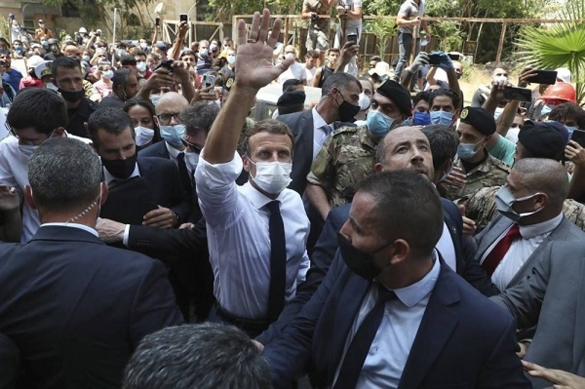 Μακρόν: Διεθνής έρευνα με διαφάνεια για τις αιτίες της τραγωδίας