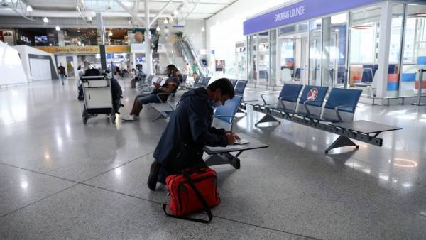 Βρετανία: Υποχρεωτική καραντίνα στους ταξιδιώτες από την Ελλάδα