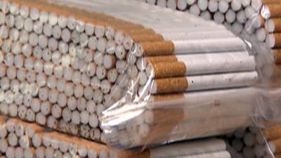 Σχεδόν 10 εκατομμύρια λαθραία τσιγάρα εντοπίστηκαν στον Πειραιά