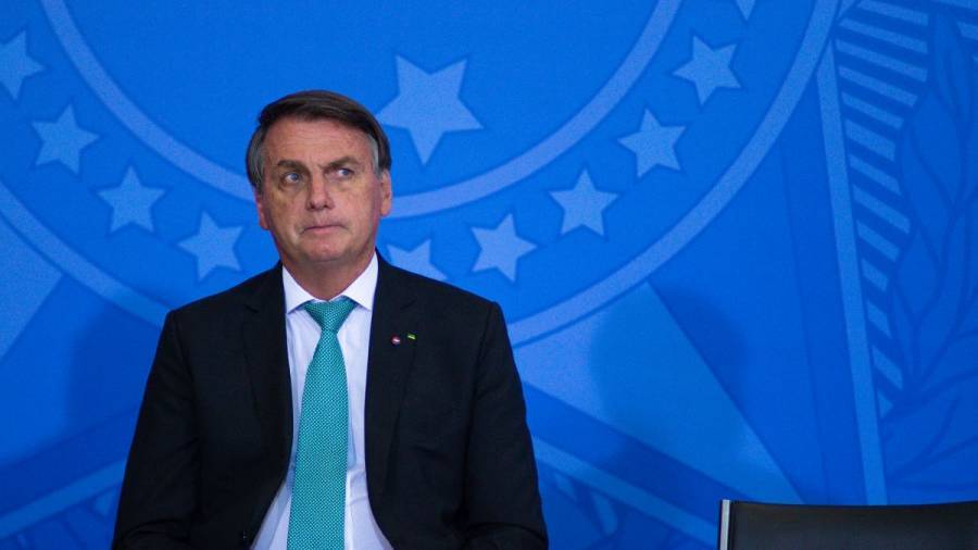 Για «έγκλημα κατά της ανθρωπότητας» κατηγορείται ο Μπολσονάρου!