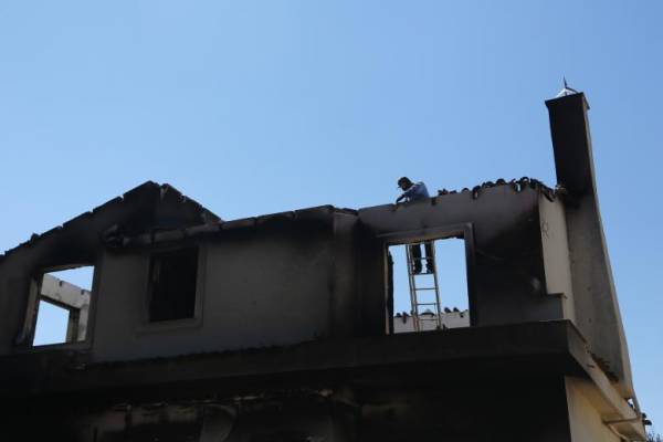 Αναστέλλονται οι πλειστηριασμοί πυρόπληκτων του 2018