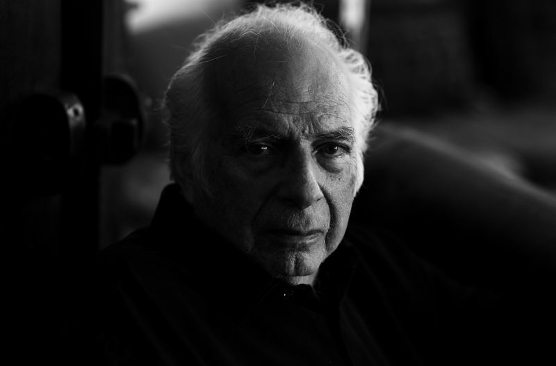 Τα «κατευόδια» του πολιτικού κόσμου προς τον Νίκο Κούνδουρο