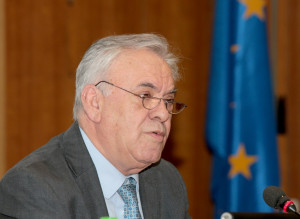 Αντεπίθεση Δραγασάκη στον Στουρνάρα για το «παράλληλο νόμισμα»