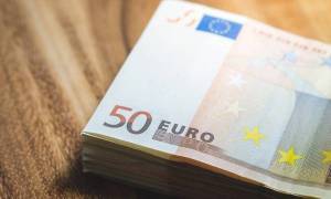 Ο Απρίλιος... πληρώνει δώρα, επιδόματα και συντάξεις- Οι ημερομηνίες