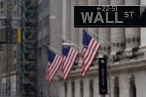 Wall Street: Άνοδος 430 μονάδων για τον Dow Jones
