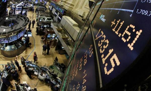 Οι δηλώσεις Ντράγκι και Τραμπ ενίσχυσαν τη Wall Street