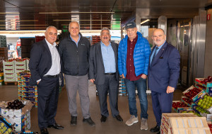 Επίσκεψη Χατζηθεοδοσίου στην Κεντρική Λαχαναγορά Αθηνών: Ανεβασμένοι τζίροι, μικρότερες ποσότητες