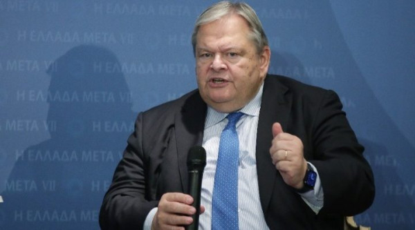 Βενιζέλος: Χρειάζεται μια αντιπολίτευση που να αναλαμβάνει το πολιτικό κόστος