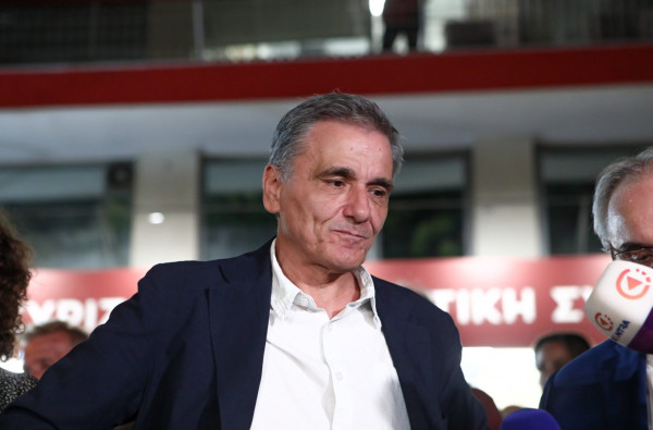 Τσακαλώτος: Oι σύγχρονες δημοκρατίες κινδυνεύουν και από εκλεγμένους ηγέτες
