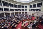 "Πολιτικός σεισμός" για τα αναδρομικά των πρώην βουλευτών