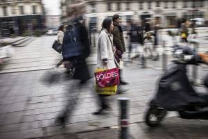 Κατέβασε ταχύτητα ο πληθωρισμός στην ευρωζώνη τον Ιούνιο