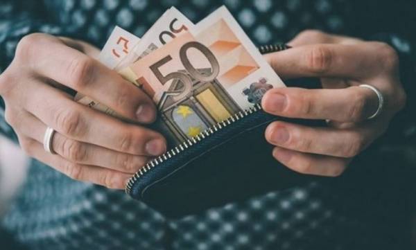 Η ρύθμιση για την καταβολή έκτακτου βοηθήματος 250 ευρώ