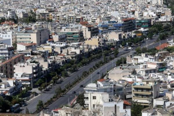 ΕΝΦΙΑ: Ποιοι κερδίζουν έκπτωση 50% και ποιοι απαλλάσσονται
