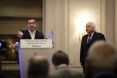 Επιτέλους: Ο Τσίπρας έμαθε τι έκανε ο Οδυσσέας με τις Σειρήνες!