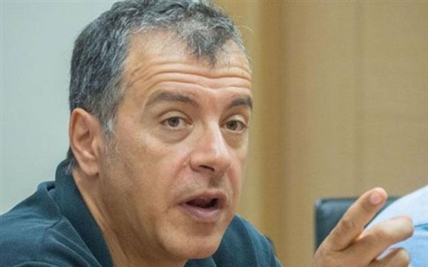 Το χριστουγεννιάτικο παραμύθι του Σταύρου Θεοδωράκη