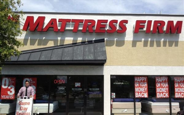 Steinhoff: Εξαγοράζει τη Mattress Firm έναντι 2,4 δισ. δολαρίων