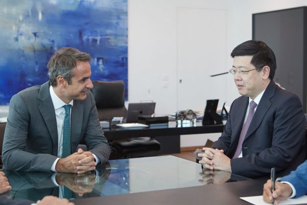 Τι συζήτησε ο Μητσοτάκης με τον Πρέσβη της Κίνας στην Ελλάδα