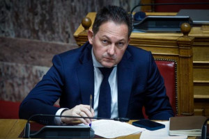 Πέτσας: Χρειάζεται γενναιότερη αύξηση μισθών- Θα χαρακτηρίζει την επόμενη τετραετία