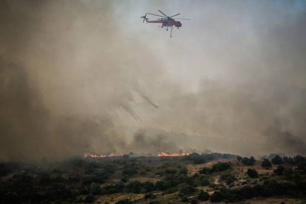 Σε ύφεση τα πύρινα μέτωπα Σάμου και Κυθήρων