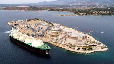 Mytilineos: Τροφοδοσία LNG στην Ελλάδα μέσω βυτιοφόρου από τη Ρεβυθούσα