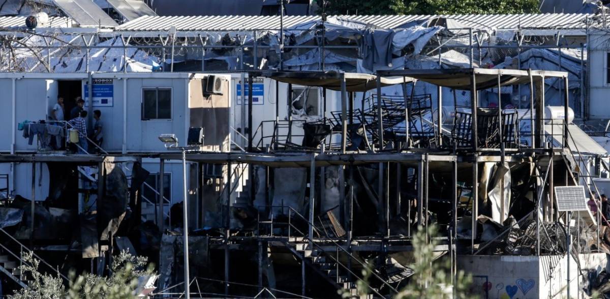 Μυτιλήνη: Πυρκαγιά σε δομή εκπαίδευσης και ψυχαγωγίας αιτούντων άσυλο