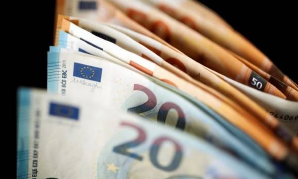 Αντίστροφη μέτρηση για το Κοινωνικό Εισόδημα Αλληλεγγύης του Ιανουαρίου